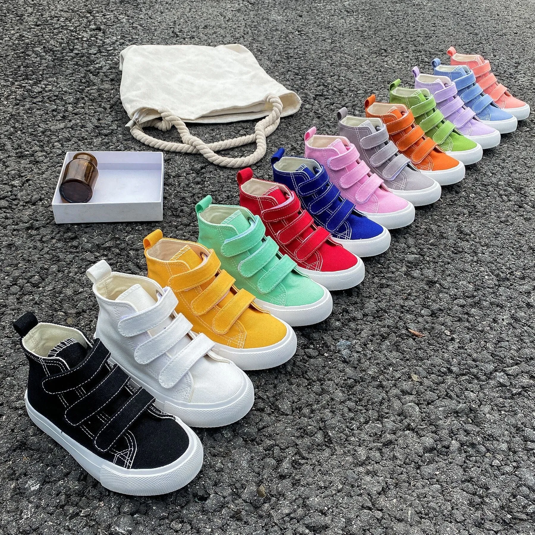 Solid Color High Top Kids Canvas Shoes (1)